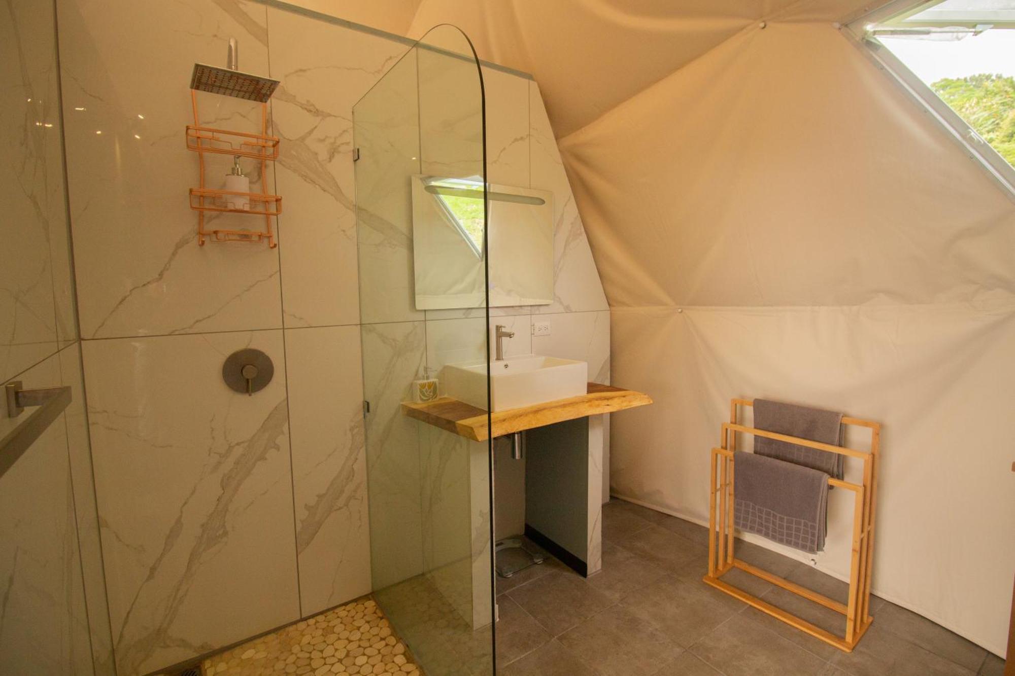 Pura Vista Glamping El Castillo